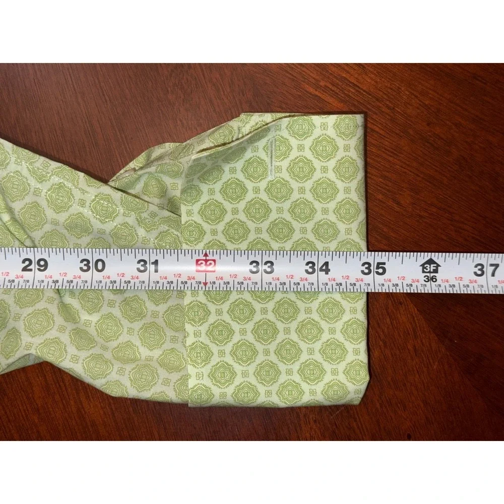 Banana Republic VTG  Mens Green Geometric Patterned Size L French Cuff Y2K Retro